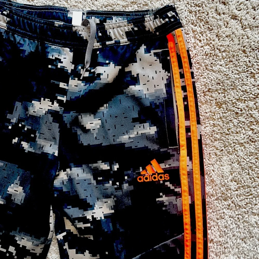 adidas Camouflage Street Style Big Boys Skinny Training Pants - Picture 7 of 14